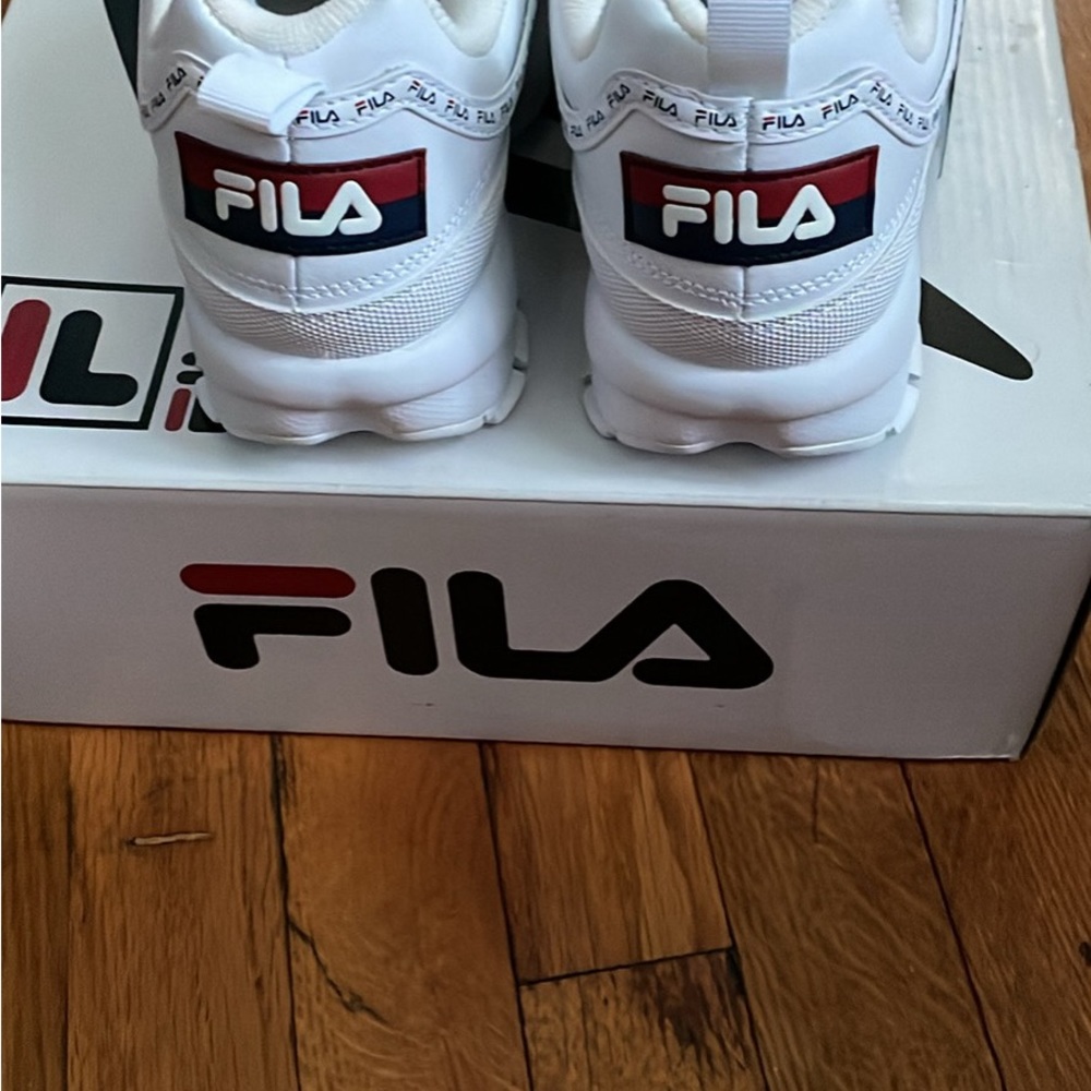 Filas - Picture 4 of 4